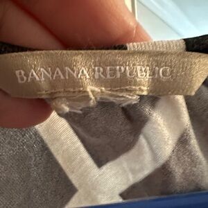 Banana Republic Monochrome Patterned wrap dress M